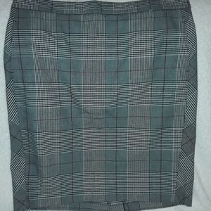 Pencil plaid skirt